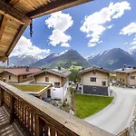 Chalet With Sauna Near Bus