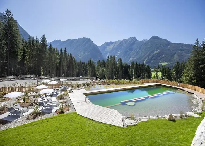 Serene With Sauna Near Bus *