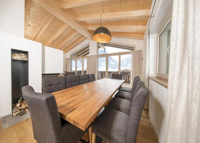 シャレー Serene With Sauna Near Bus