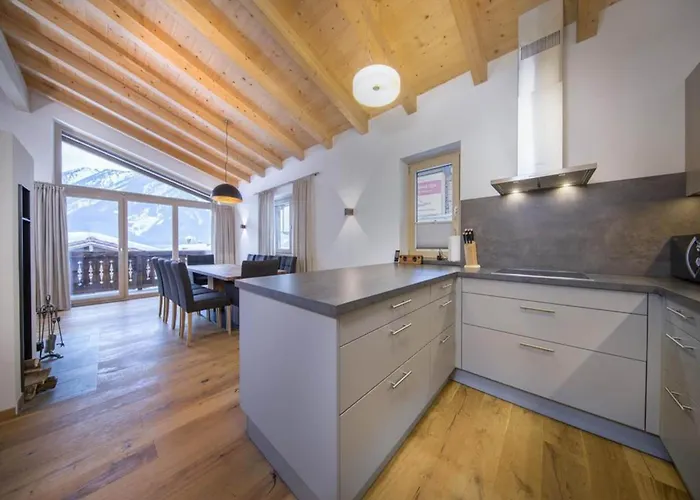 Chalet With Sauna Near Bus