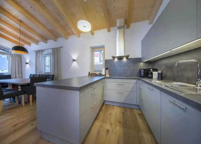 Serene With Sauna Near Bus * Neukirchen am Großvenediger