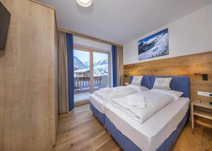 Serene With Sauna Near Bus *