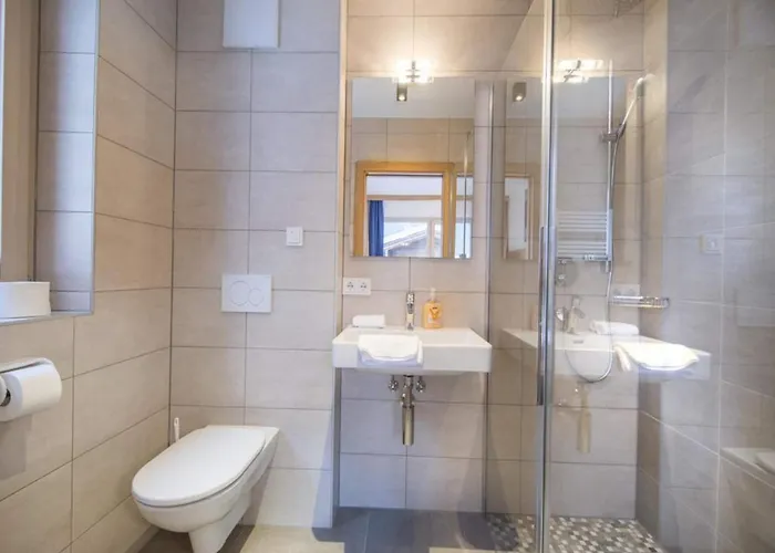 Serene With Sauna Near Bus * Neukirchen am Großvenediger