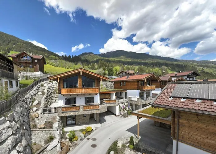 Serene With Sauna Near Bus